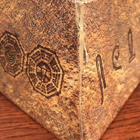 LOST: The Complete Collection - Picture 7 of 8